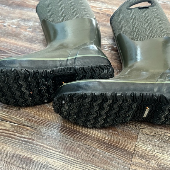 Bogs Green Winter & Rain Boots with Neoprene Upper - Picture 2 of 3